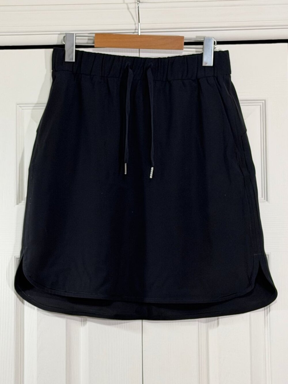 Lululemon "On the Fly" Skirt (mid-rise) – True Navy